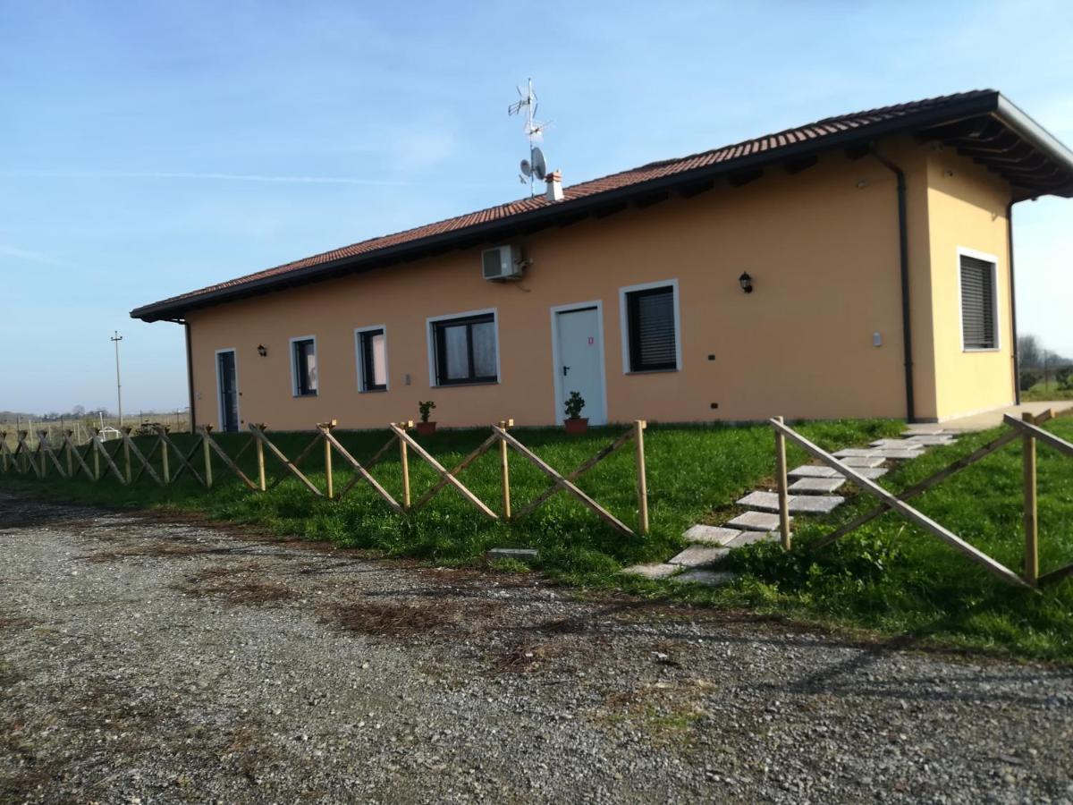B&B La Dea Lumaca Villareggia Exterior photo